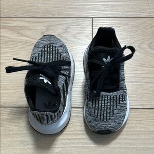 Adidas Swift Run Kid Shoes